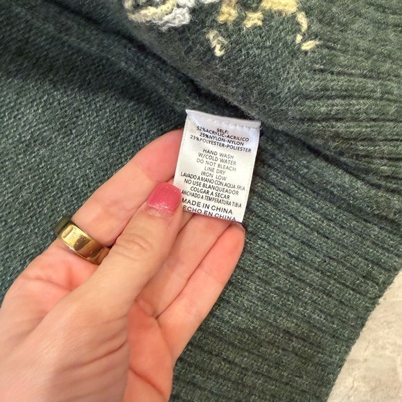 Listicle Green Yellow & White Flowers Women's Cardigan Button Up Small - Picture 3 of 4